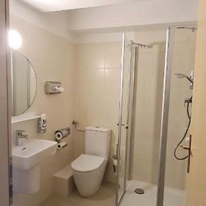 Zimmer mit zwei Einzelbetten
